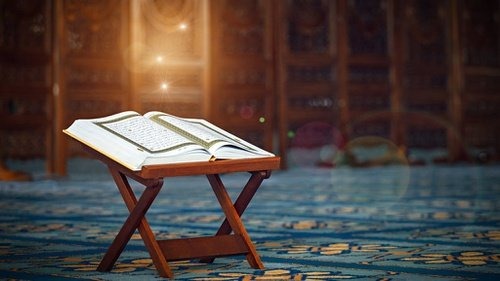 Keistimewaan dan Keutamaan Malam Nuzulul Quran Keistimewaan dan Keutamaan Malam Nuzulul Quran