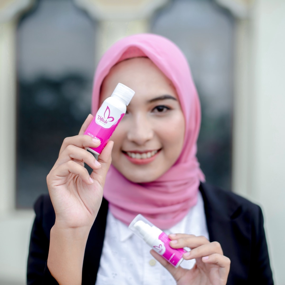 Langkah Tepat Gunakan Krim untuk Memutihkan Wajah Vmale Skincare Langkah Tepat Gunakan Krim untuk Memutihkan Wajah Vmale Skincare