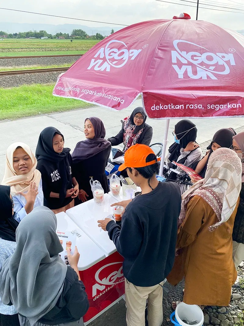 Keuntungan Menggunakan Sepeda Listrik untuk Bisnis Kopi Keliling di Area Car Free Day Keuntungan Menggunakan Sepeda Listrik untuk Bisnis Kopi Keliling di Area Car Free Day
