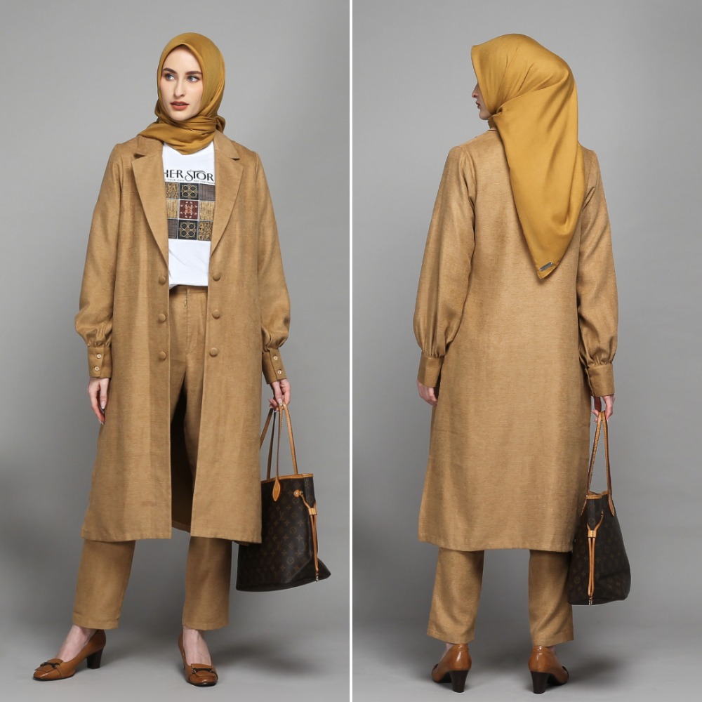 Shirt, Hijab & Brooch Dijual Terpisah