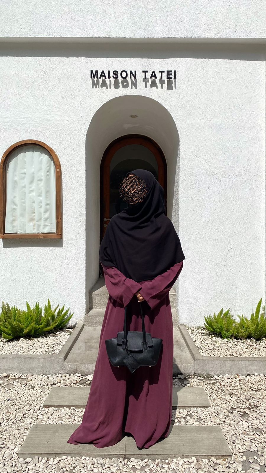 Sofeeya linen abaya cherry
