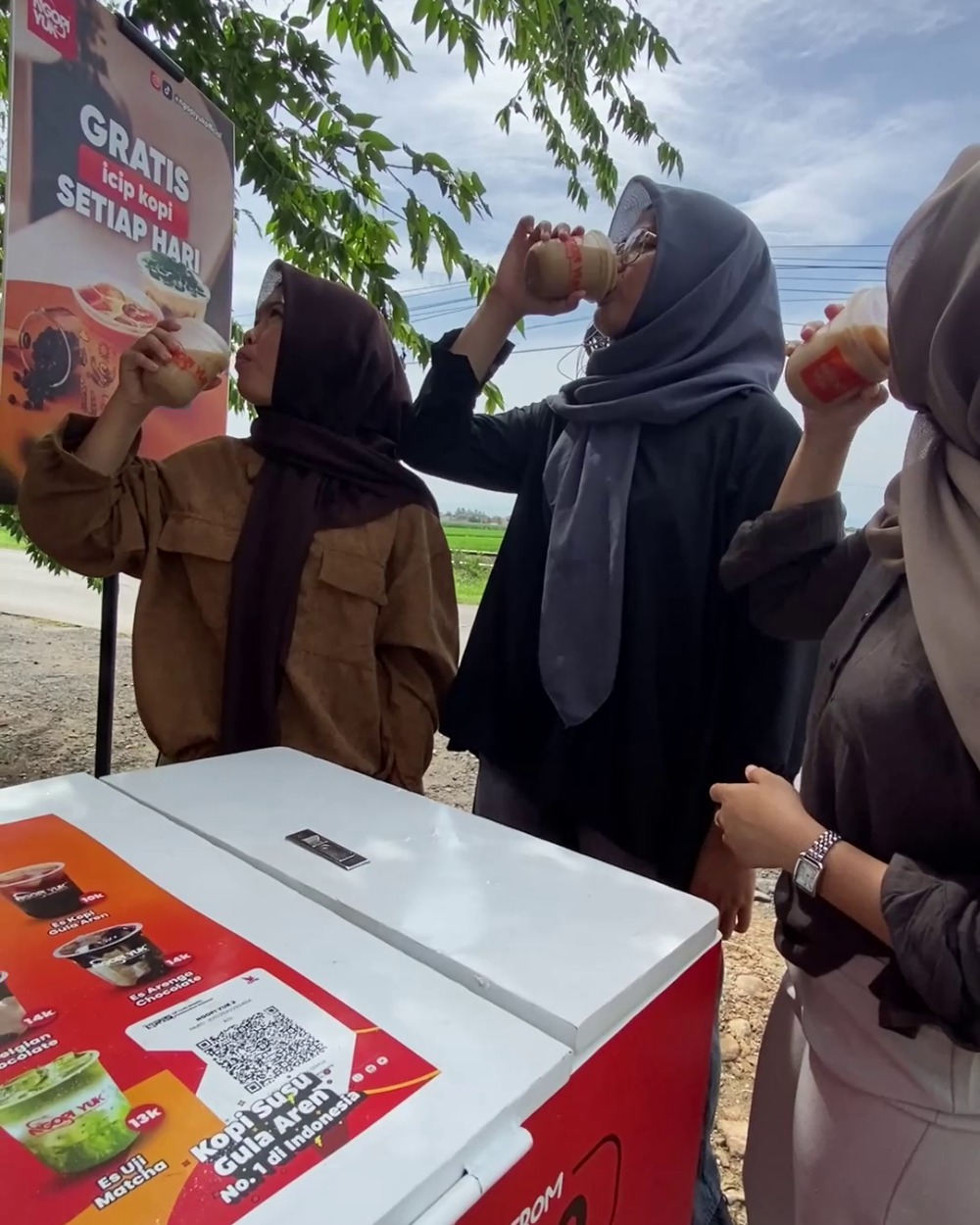 Perbandingan Modal Usaha Kopi vs Kedai