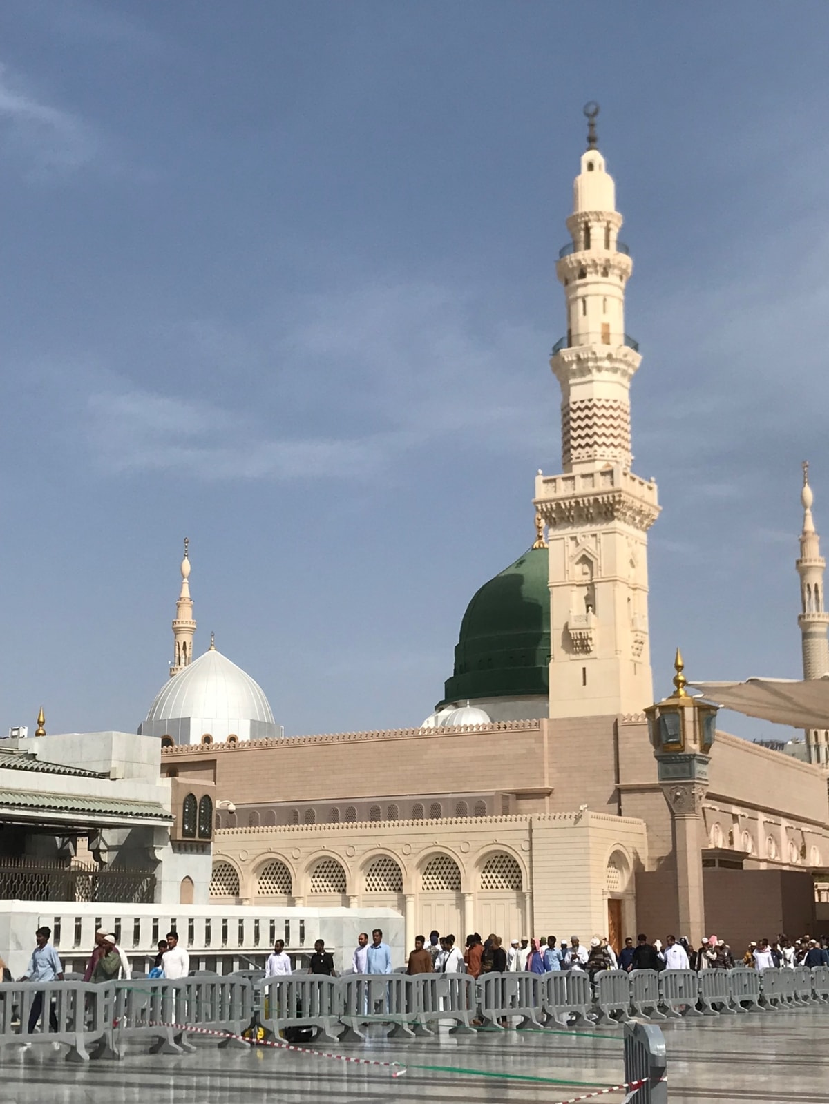 Rekomendasi Outfit Linen untuk Haji & Umroh