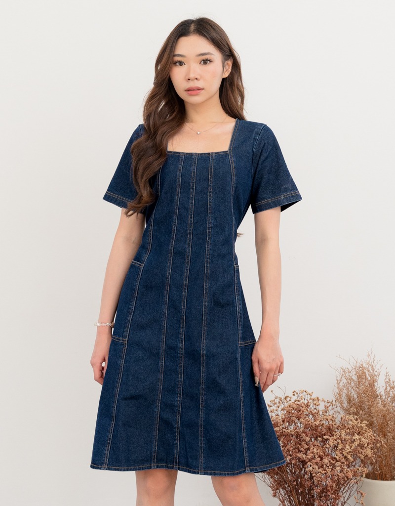 KAYLA coat dress in pastel colours.